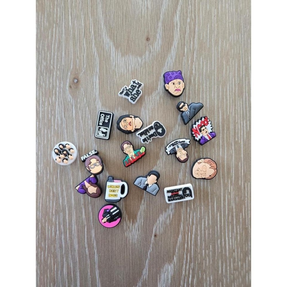 croc jibbitz "the office " 17 pieces